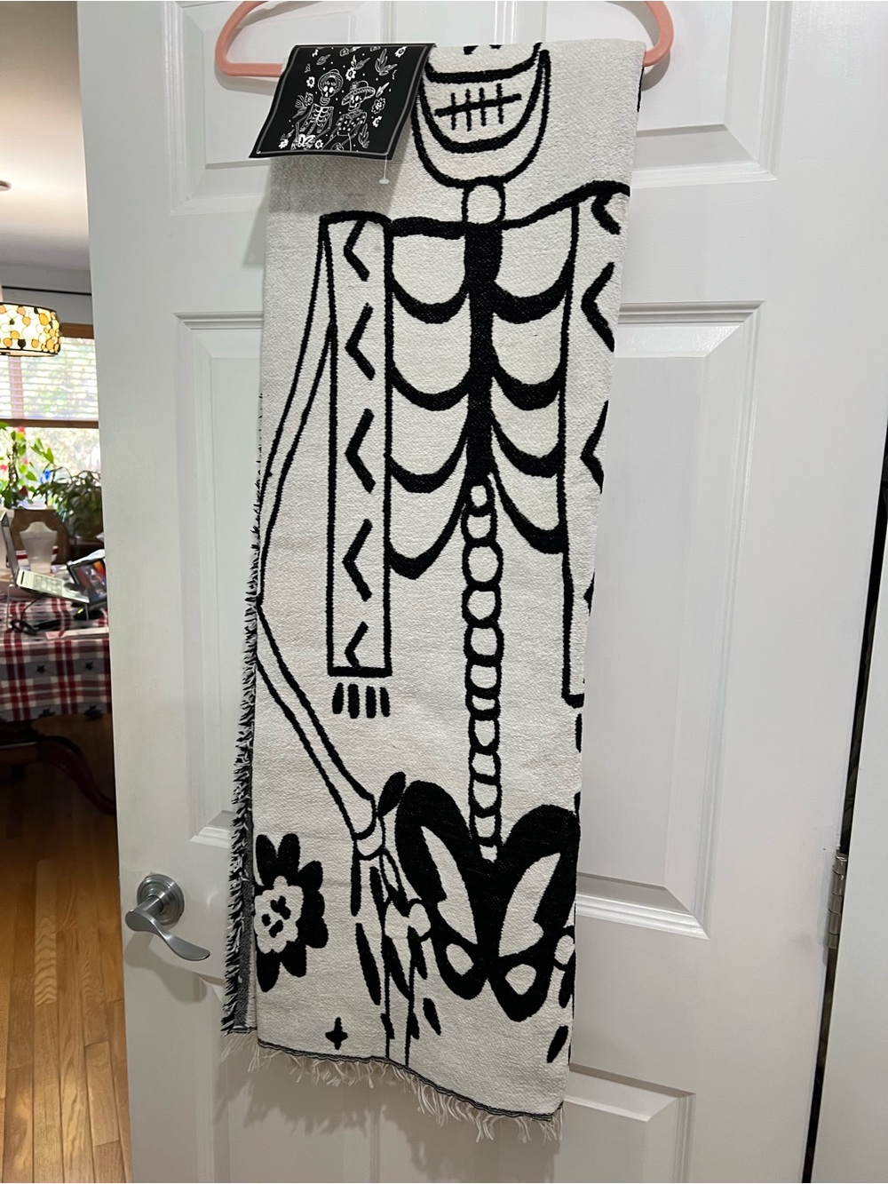 Reversible Skeleton Throw Blanket - Black & Cream - Picture 6 of 6